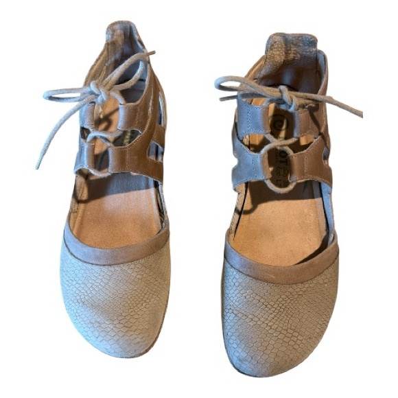 NAOT KATA stylish beige lizard/leather shoe, size 38/7.5 - Picture 8 of 9